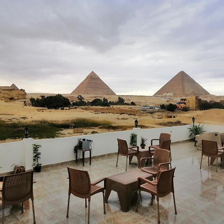 King Khufu Pyramids View Hotel Kafret el-Gabal Kültér fotó